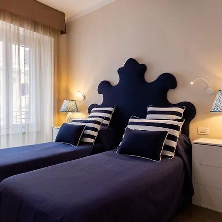 Alojamento de Acomodação e Pequeno-almoço Relais Piazza Del Popolo 4*