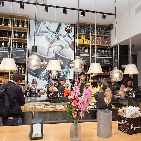 Alojamento de Acomodação e Pequeno-almoço Relais Piazza Del Popolo 4*
