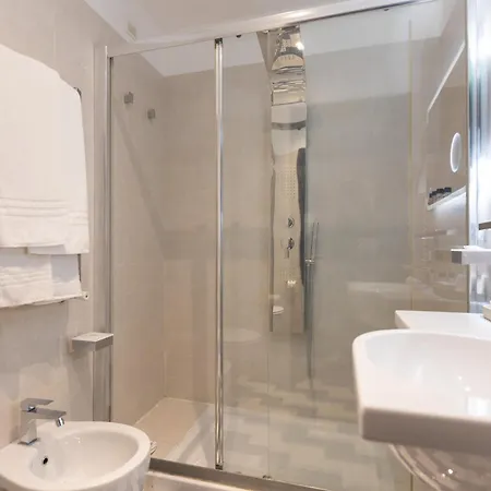 Relais Piazza Del Popolo 4*